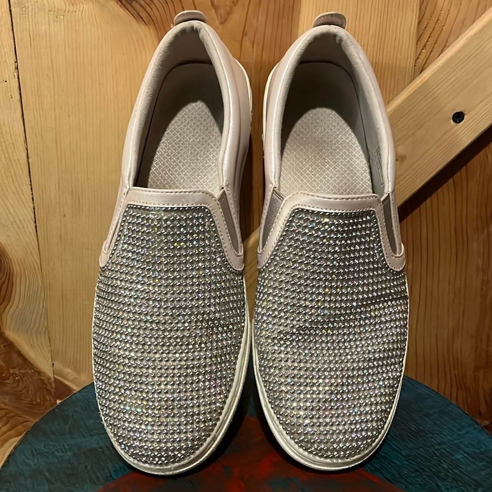 Sketchers slip on size 8.5 soft pearly pink with rhinestones and beaded fronts